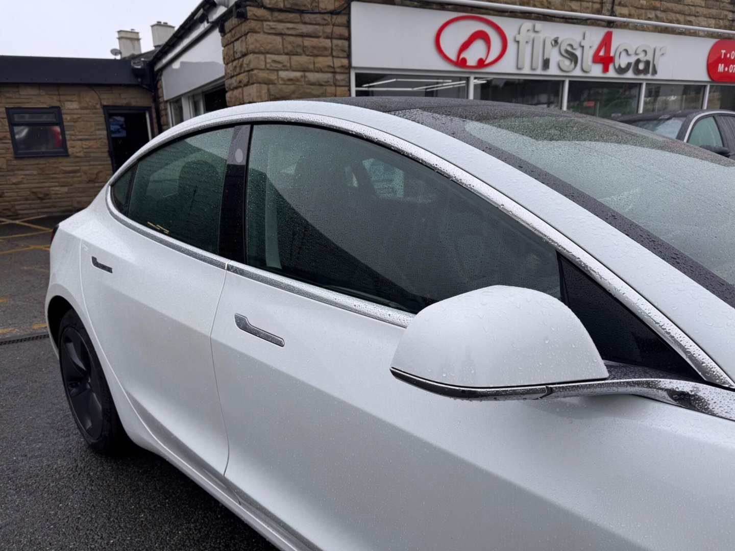 2020 Tesla Model 3 — image 15