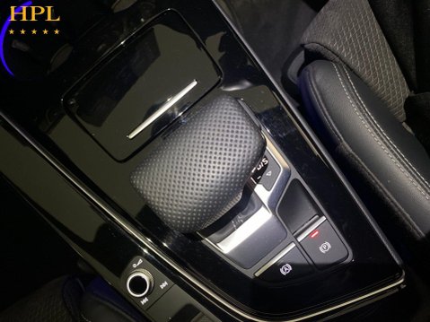 Audi A4 2.0 TFSI 35 Black Edition Estate 5dr Petrol S Tronic Euro 6 (s/s) (150 ps) 16