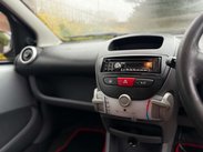 Peugeot 107 1.0 107 Urban Move 3dr 19