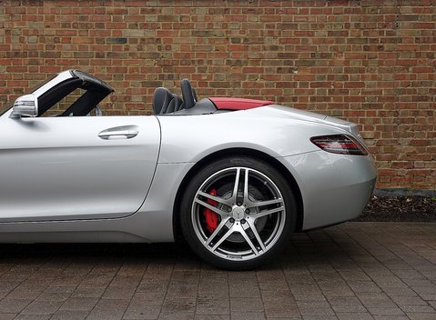 Mercedes-Benz SLS AMG Roadster 9