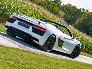 Audi R8 5.2 R8 Spyder Quattro V10 Semi-Auto 4WD 2dr 20
