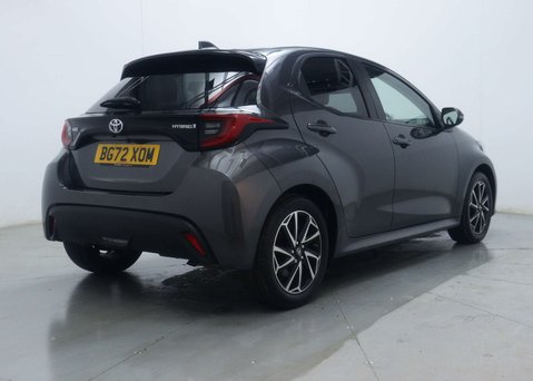 Toyota Yaris 1.5 Yaris Design HEV CVT 5dr 12