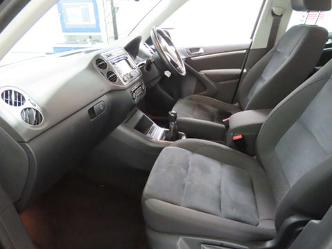 Volkswagen Tiguan 2.0 Tiguan Match TDI BlueMotion Technology 4Motion 4WD 5dr 8