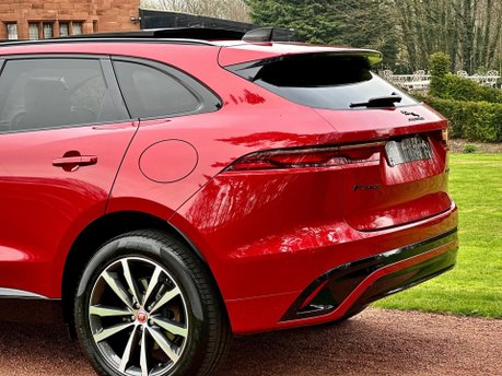Jaguar F-Pace R-DYNAMIC BLACK 25