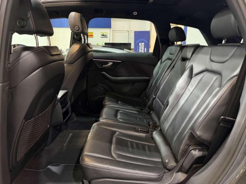 Audi Q7 3.0 TDI V6 50 Black Edition SUV 5dr Diesel Tiptronic quattro Euro 6 (s/s) ( 33