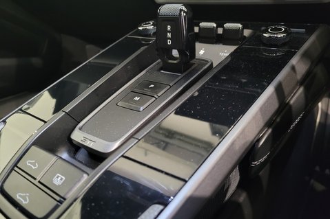 Porsche 911 CARRERA S PDK 32