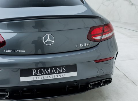 Mercedes-Benz C Class AMG C 63 S Night Edition 25