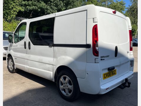 Renault Trafic 2.0 TD dCi SL27 Panel Van 4dr Diesel Manual L1 H1 (214 g/km, 115 bhp) 10