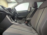 Volkswagen T-Roc 1.0 T-Roc SE TSi 5dr 37