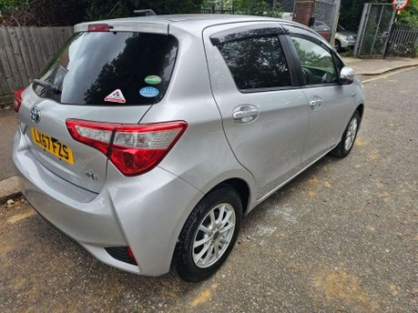 Toyota Yaris 1.5 VVT-h Icon Tech E-CVT Euro 6 (s/s) 5dr 62