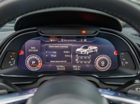 Audi R8 5.2 FSI V10 Spyder 2dr Petrol S Tronic quattro Euro 6 (s/s) (570 ps) 48