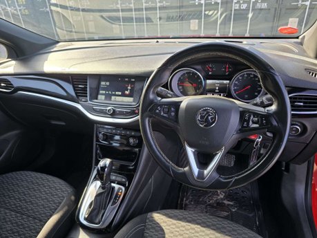 Vauxhall Astra 1.4i Turbo SRi Hatchback 5dr Petrol Auto Euro 6 (s/s) (150 ps) 56