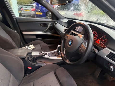 BMW 3 Series 2.0 318d M Sport Touring Steptronic Euro 5 5dr 11