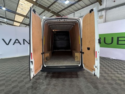 Volkswagen Crafter 2.0 Crafter CR35 Trendline TDI LWB 29