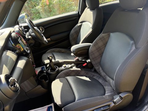 Mini Hatch COOPER SPORT 16