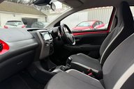 Toyota Aygo 1.0 VVT-I X-PLAY TSS LOOK! JUST 27000 MILES! LOW INSURANCE! 12