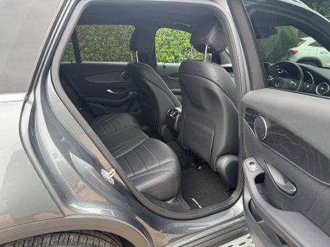 Mercedes-Benz GLC GLC 250 D 4MATIC AMG LINE PREMIUM 9