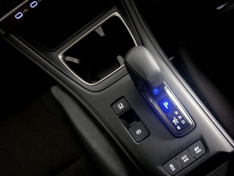 Lexus LBX 1.5 VVT-iE Premium SUV 5dr Petrol Hybrid E-CVT Euro 6 (s/s) (136 ps) Blueto 16