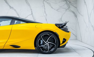 McLaren 750S 23