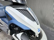 Piaggio MP3 YOURBAN LT 300 RIDE ON A CAR LICENCE TRIKE BIKE PROJECT 8