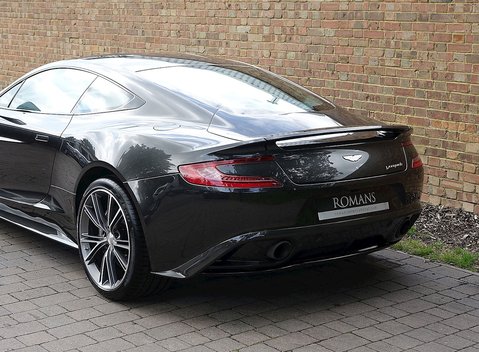 Aston Martin Vanquish 4
