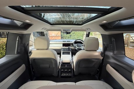 Land Rover Defender XS EDITION 74