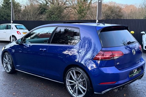 Volkswagen Golf R TSI DSG -DEMO +1 OWNER -AKRAPOVIC-EVERY EXTRA -PAN ROOF-PRO NAV-PRETORIAS 2