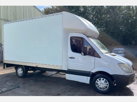 Mercedes-Benz Sprinter 2.1 311 CDI Luton 3dr Diesel Manual RWD L3 (109 bhp) 7