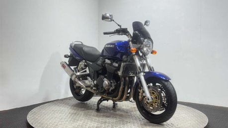 Suzuki GSX1400 2003 30K VERY CLEAN MUSCLE BIKE NEW MOT 1400CC NAKED 2