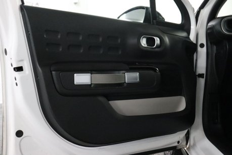 Citroen C3 PURETECH SHINE S/S 43