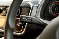 Volkswagen Up BLACK EDITION 12