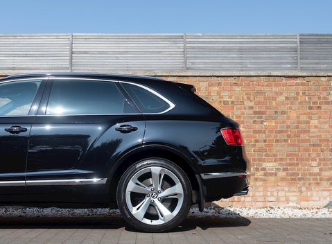 Bentley Bentayga V8 Diesel 26