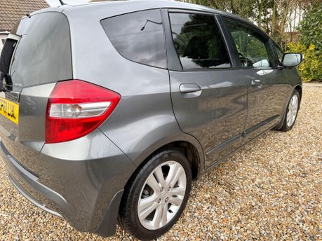 Honda Jazz 1.4 i-VTEC EXL CVT Euro 5 5dr 9