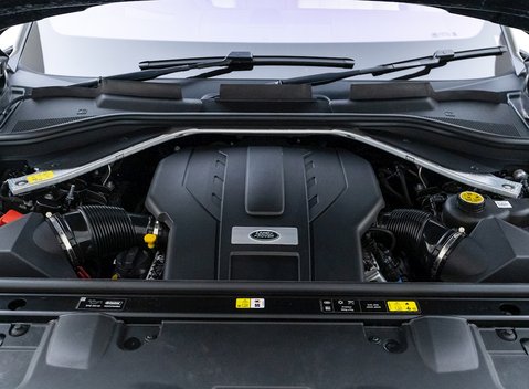 Land Rover Range Rover P530 First Edition 32