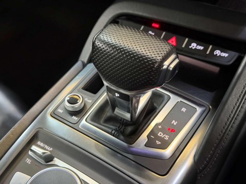 Audi R8 5.2 FSI V10 Performance Coupe 2dr Petrol S Tronic quattro Euro 6 (s/s) (620 51