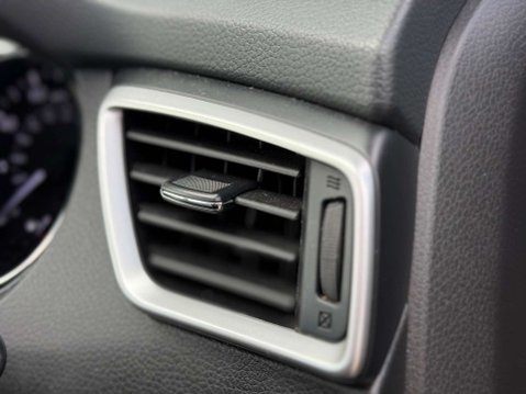 Nissan X-Trail 1.6 dCi Tekna XTRON Euro 5 (s/s) 5dr 81