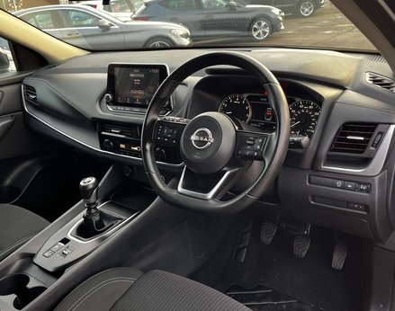 Nissan Qashqai 1.3 Qashqai Acenta Premium DiG-T MHEV 5dr 18