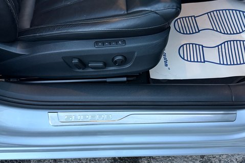 Skoda Superb SE L IV DSG PLUG IN HYBRID -ONE OWNER -FULL SERVICE HISTORY 33