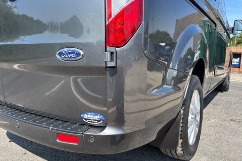 Ford Transit Custom 320 L2 Limited 130 ps Selectshift Double Cab in Van 26