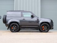 Land Rover Defender 90 HARD TOP X-DYNAMIC HSE STYLED BY SEEKER SUPER LOW MILES  9