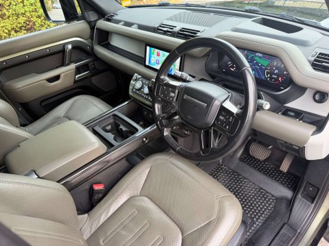 Land Rover Defender 3.0 Defender HSE D250 MHEV Auto 4WD 5dr 20