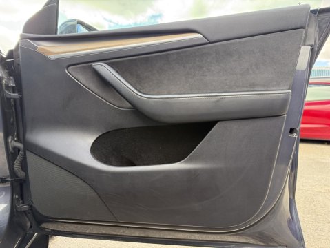 Tesla Model Y SUV 5dr Electric Auto RWD (346 ps) 31