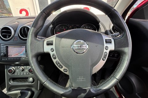 Nissan Qashqai 360 CAMERA..GLASS ROOF..SAT NAV..BLUETOOTH..10 SERVICES..STUNNING EXAMPLE 25