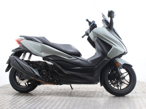 Honda NSS350 Forza 350 FORZA ABS SPECIAL EDITION 1