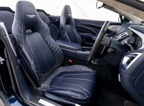 Aston Martin Vanquish S Volante 13