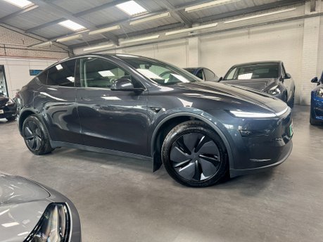 Tesla Model Y PREMIUM LONG RANGE AWD GROK AI Rear Screen Heated & Vented Seats 1 Owner VQ