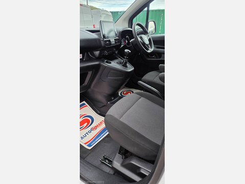 Vauxhall Combo CARGO PRIME L2 H1 2300 5 SEATER CREW VAN 1.5 TURBO D 100ps EU6 11