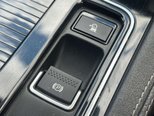 Jaguar F-Pace 2.0 D180 R-Sport SUV 5dr Diesel Auto AWD Euro 6 (s/s) (180 ps) 38