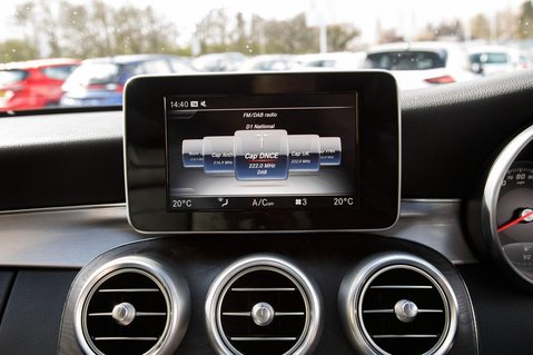 Mercedes-Benz C Class C 200 AMG LINE PREMIUM 25