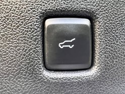 Ford Kuga 2.5h Duratec ST-Line X Edition CVT Euro 6 (s/s) 5dr 27